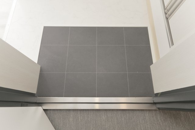 クレディ西小岩の玄関