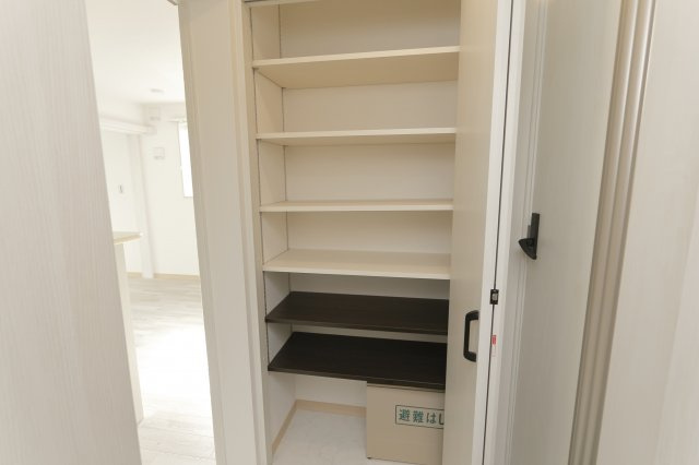 クレディ西小岩の玄関