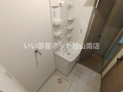 【洗面所】 | ハイカムール来住　D棟