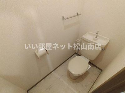 【トイレ】 | ハイカムール来住　D棟