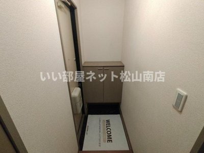 【玄関】 | ハイカムール来住　D棟