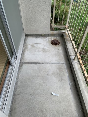光荘のバルコニー