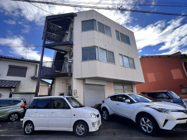 大平町 野澤ビルの外観