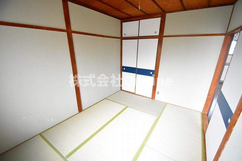 笑苑マンションの寝室