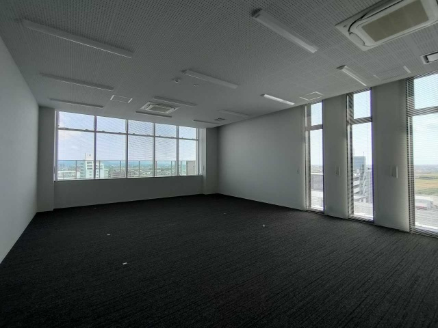 サンテラス三河安城のロビー