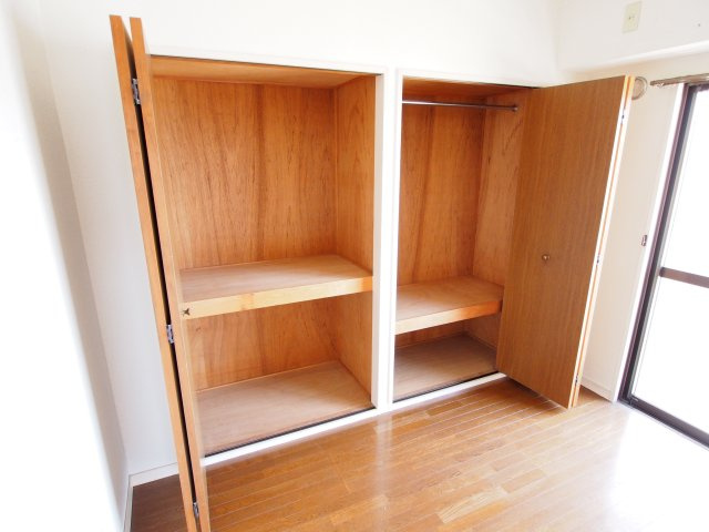 マルセンビルの収納