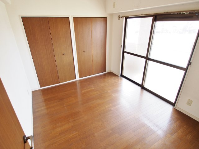 マルセンビルのその他