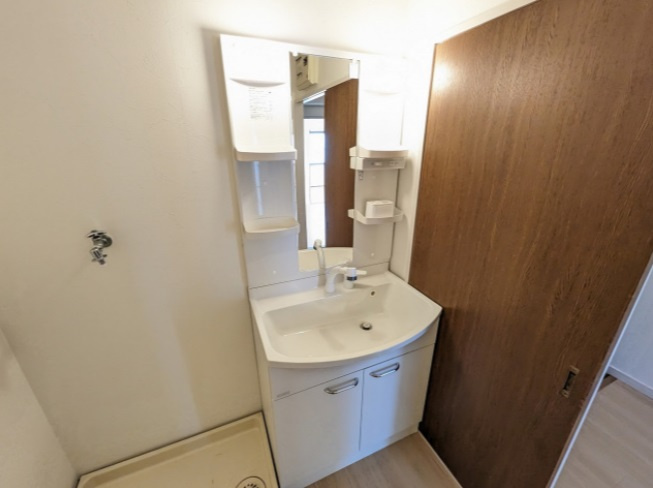 マルセンビルの洗面所