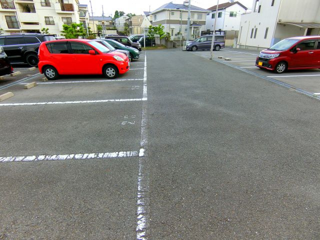 エステートⅡの駐車場