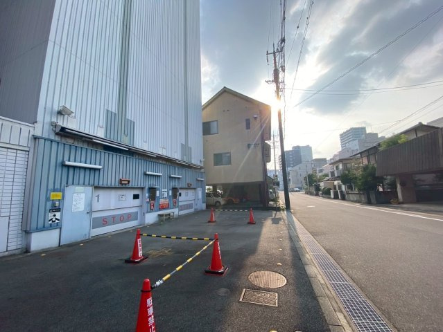 第2マルワビルの周辺