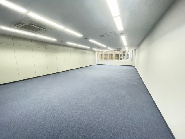 第2マルワビルの内装