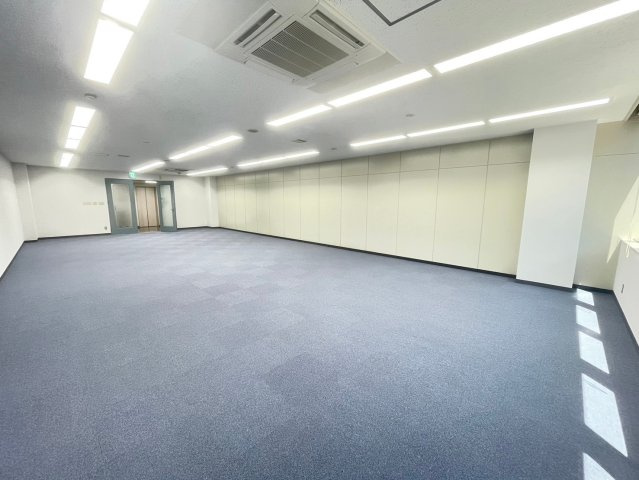 第2マルワビルの内装