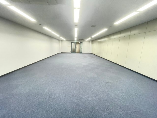 第2マルワビルの内装