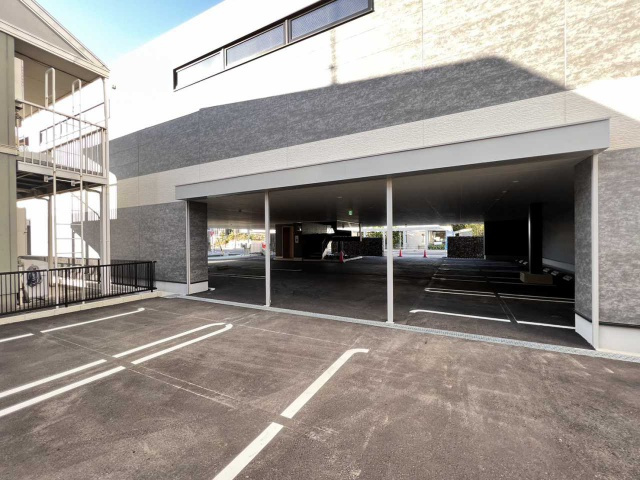 THE TERRACE KARIYA Ⅱの駐車場