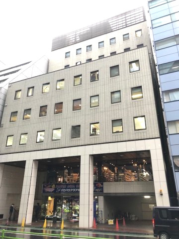 松岡銀七ビルの外観