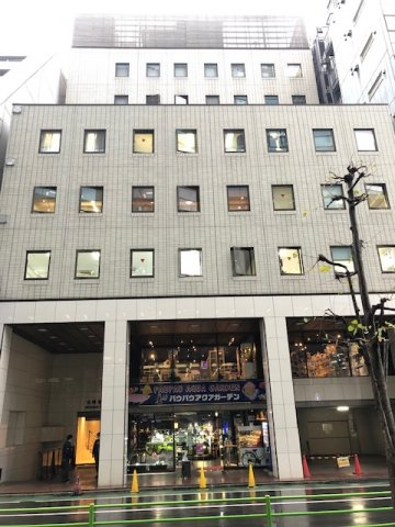 松岡銀七ビルの外観