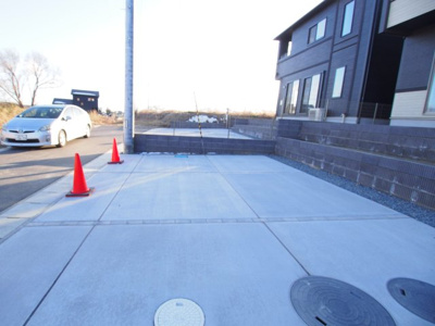 【駐車場】 | Blooming　Garden　本宮市青田孫市　11号棟