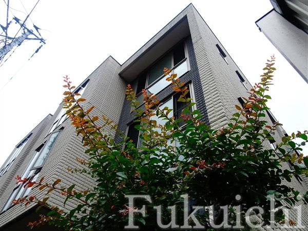 レシェンテ目黒の外観