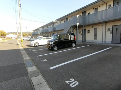 【駐車場】 | エクセランルミエールB棟