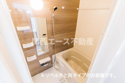 【浴室】 | ヴェルメゾン旭町 | 同一商品