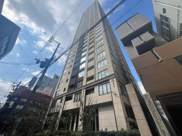 アルグラッド・ザ・タワー心斎橋の外観