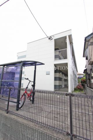 レオパレスジャクリンの外観