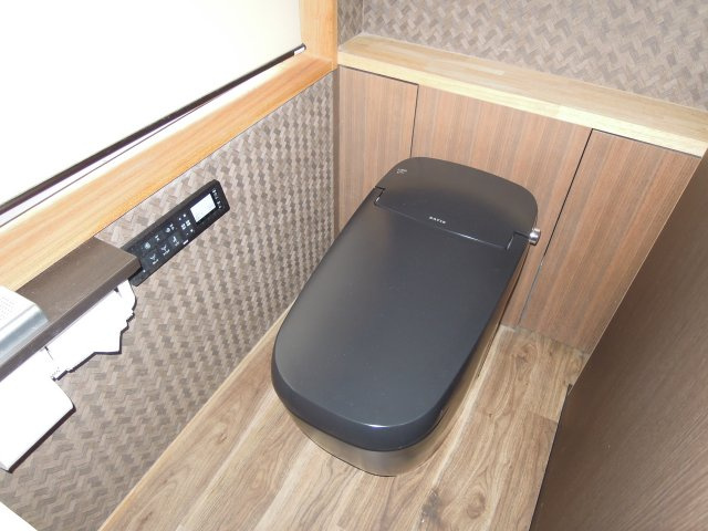 里庄町新庄1貸家のトイレ