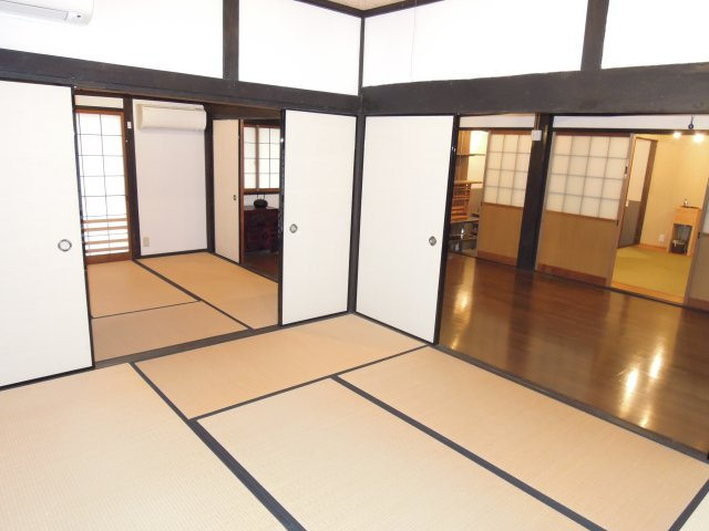 里庄町新庄1貸家の和室