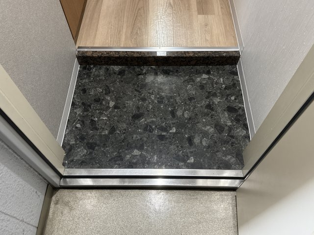 スタシオンの玄関