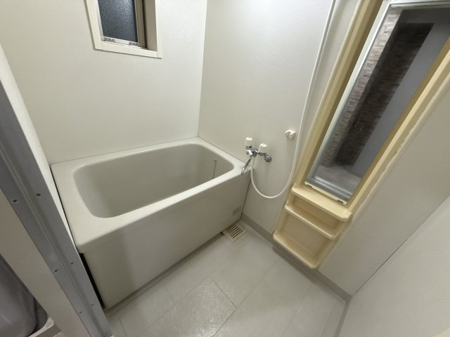 スタシオンの浴室