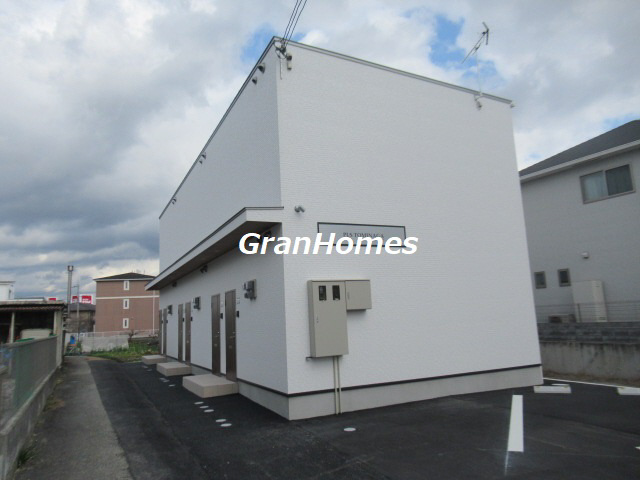 PLS　TOMINAGAの外観