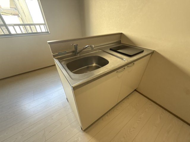 PLS　TOMINAGAのキッチン