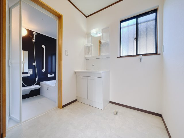 【中古戸建】前橋市富士見町原之郷の独立洗面台|■洗面室