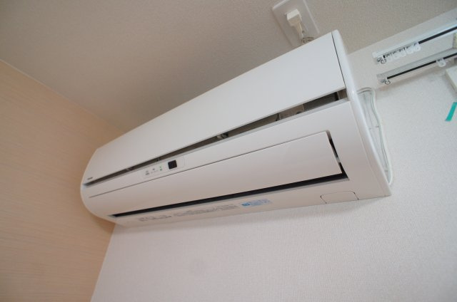 【設備】 | アヴァンスサンセイ | エアコン付きです