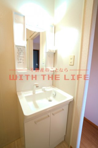 エトワール【キャッシュバック対象物件】の独立洗面台|独立洗面台、朝の身支度には欠かせません