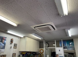舞鶴２丁目店舗の内装