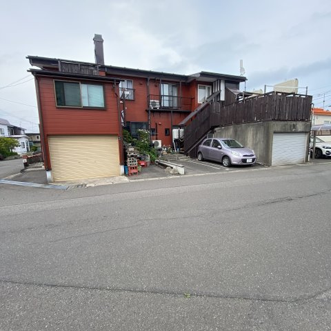 セトル若山の駐車場