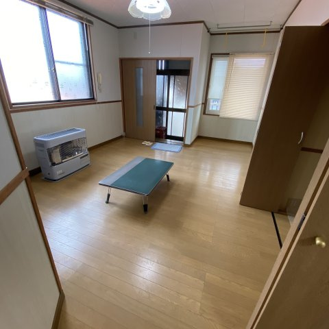 セトル若山の居間・リビング