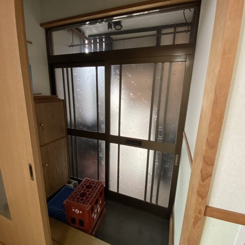 セトル若山の玄関