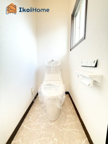 神戸市西区竹の台3丁目　中古戸建　リフォーム済のトイレ|●年中無休：当日予約可●1階・2階ウォッシュレット付のお手洗い。汚れが落ちやすく、節水タイプです