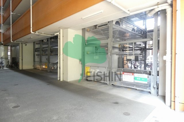 エンクレスト御供所の駐車場