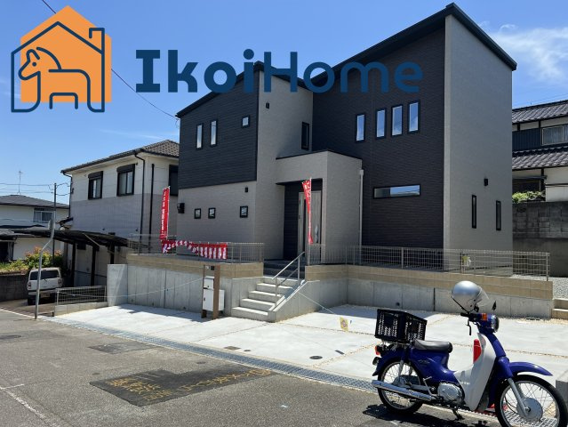 神戸市西区秋葉台1丁目　新築戸建のエントランス|物件・当店の最寄駅まで無料送迎！最短10分で指定場所へお迎えに向かいます！まずはお問い合わせください！