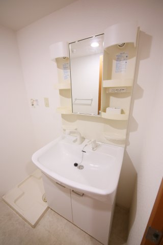 ボヌールの独立洗面台