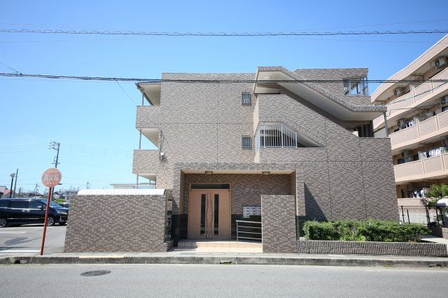 ボヌールの外観