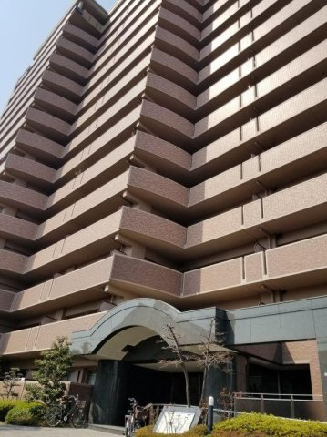 ランフォルセ香里園の外観|新しい生活にいかがでしょうか？外観はお住まいの顔になります。こだわりたいポイントですね。水回りリフォームやリノベーションも承ってます。
■現地見学・資金計画相談・住宅ローン相談もお問合せ受付中■