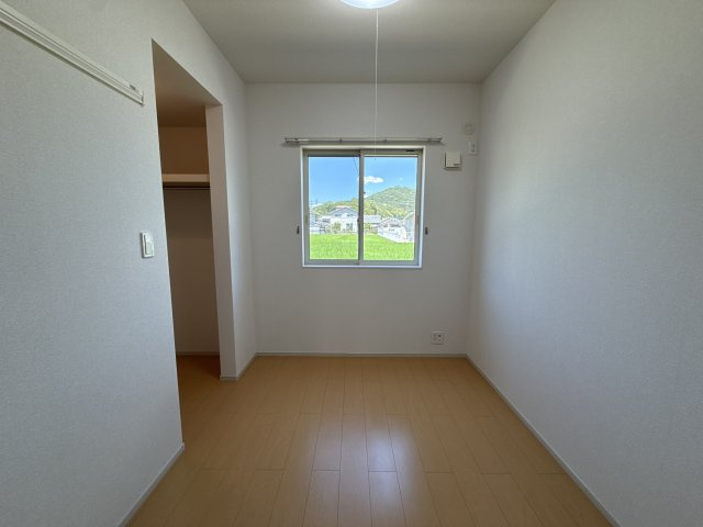 バーミィ　ガーデンⅡの子供部屋