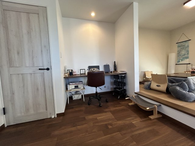 太田市新田上田中町の居間・リビング