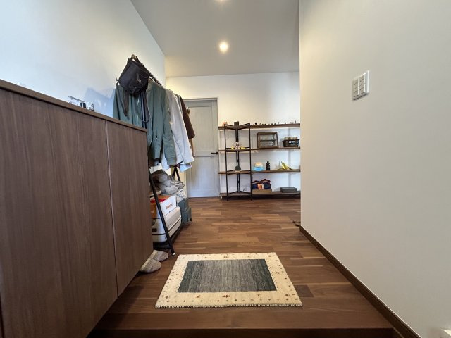 太田市新田上田中町の玄関