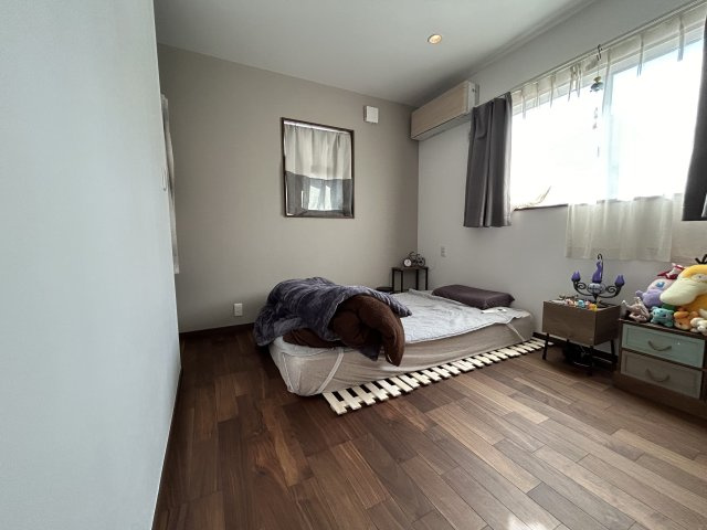 太田市新田上田中町の寝室