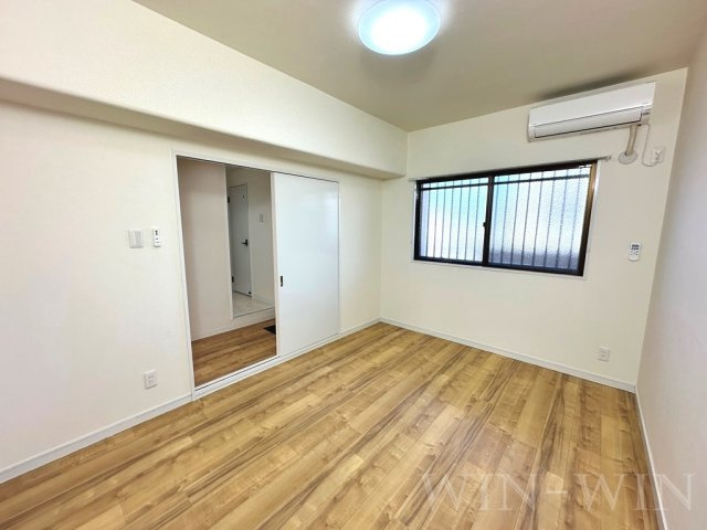 胡蝶羽根井の寝室